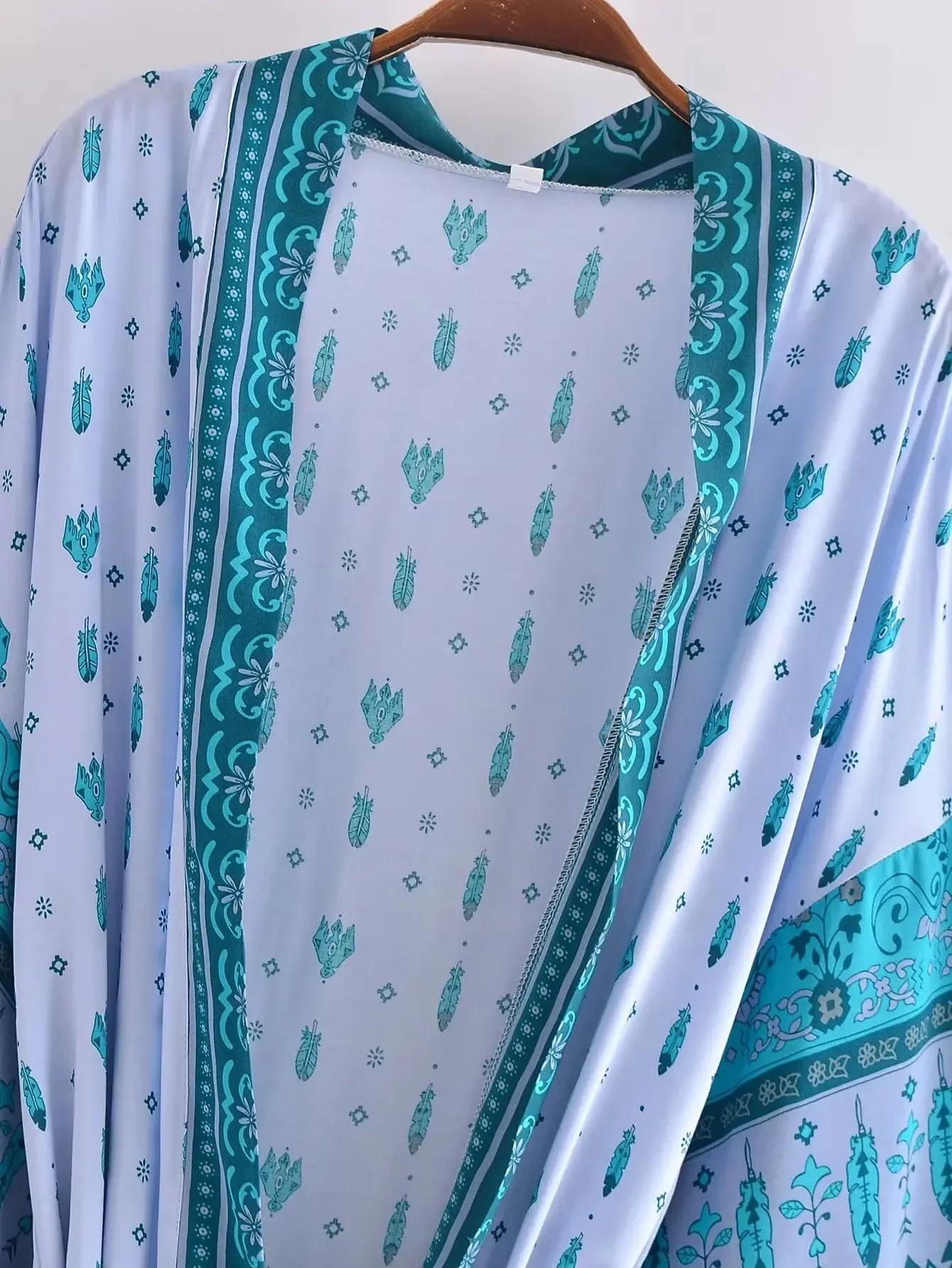Aleida Kimono