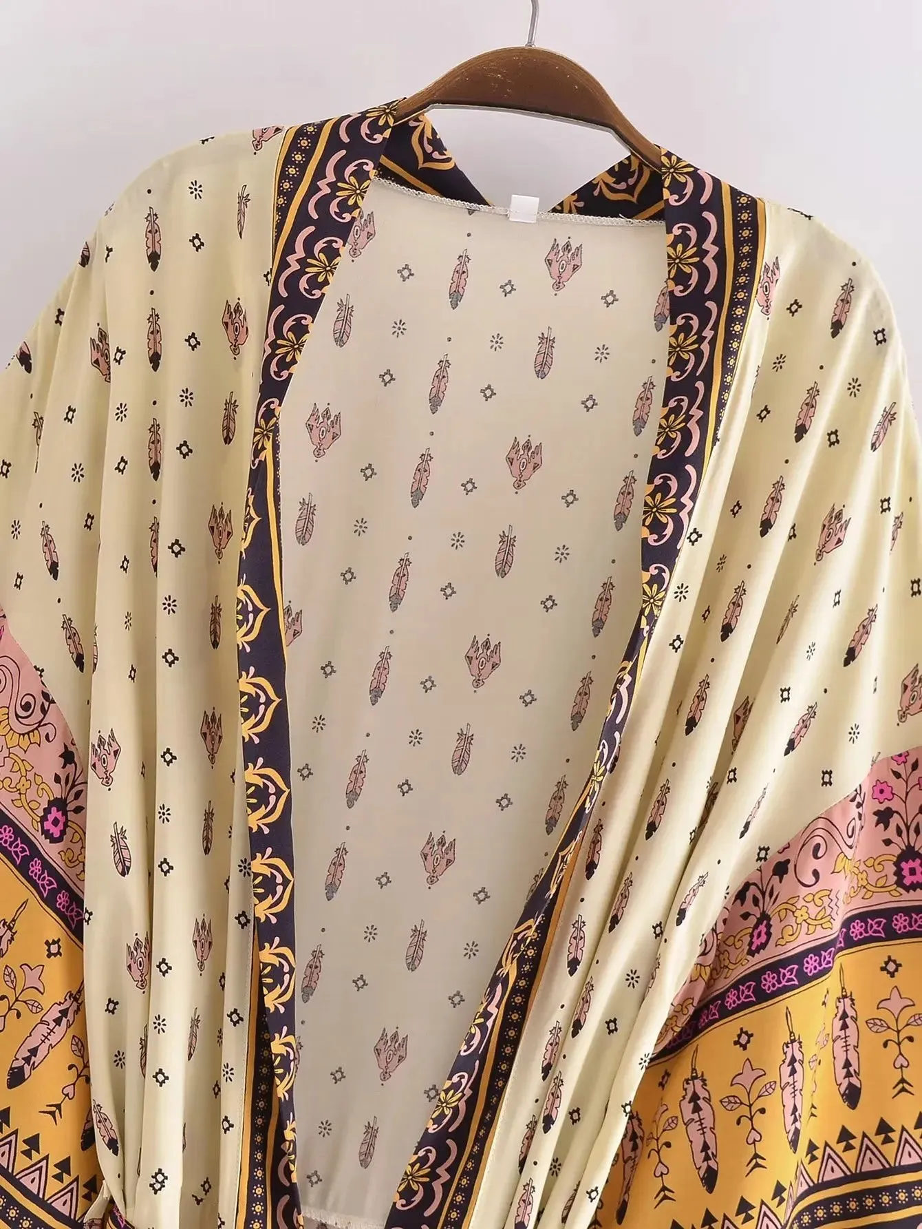 Aleida Kimono