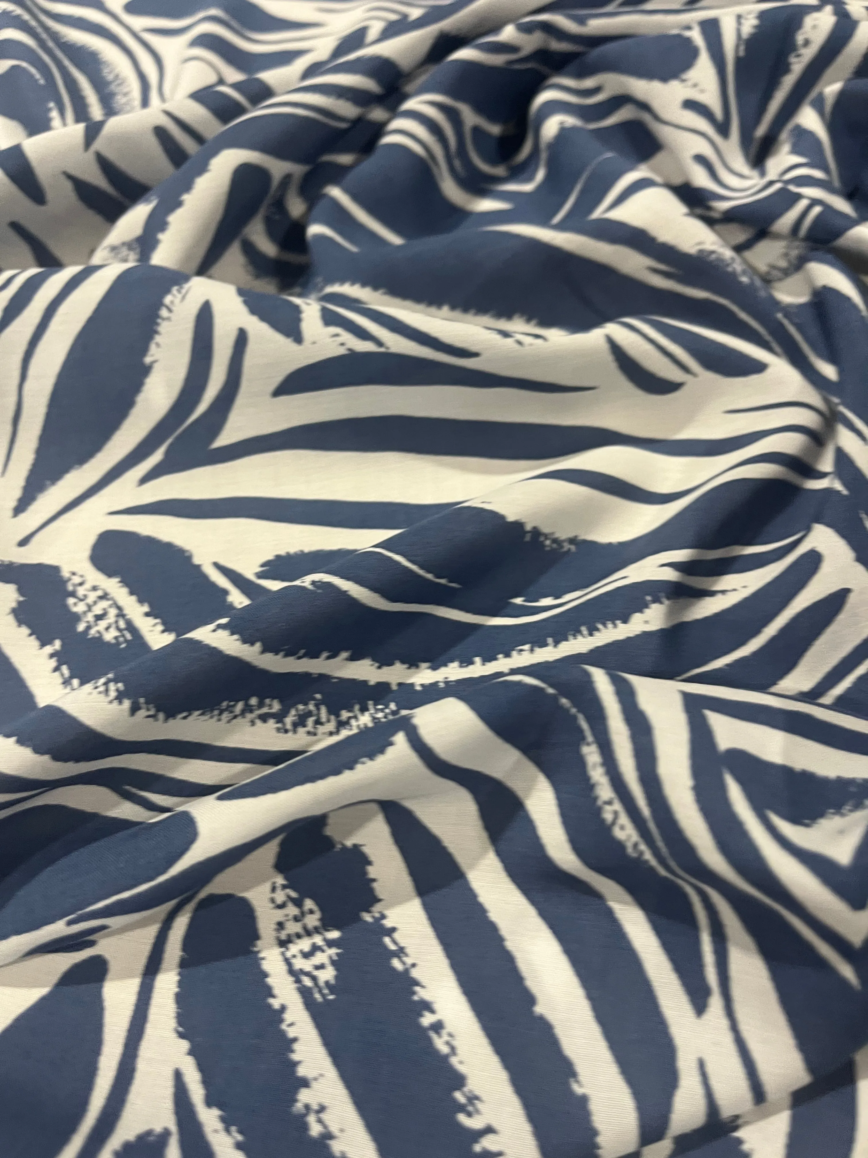 B01 1701 cotton voile bicolor indigo print