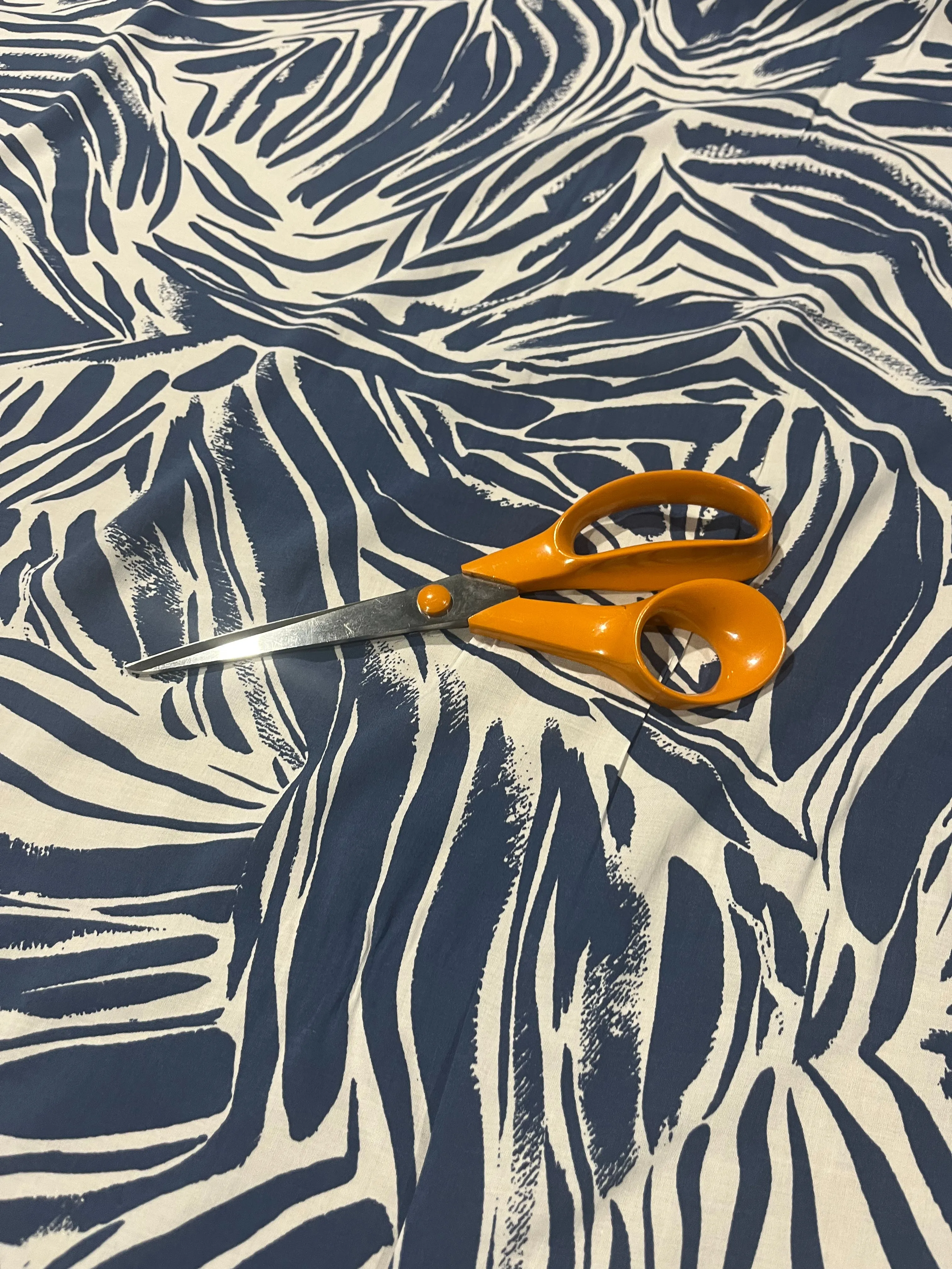 B01 1701 cotton voile bicolor indigo print