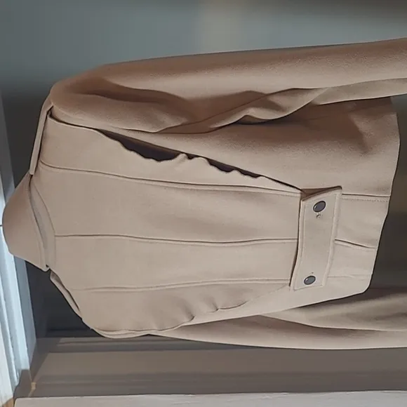 BCBGMAXAZRIA Fay Ruffled Cropped Moto Military Jacket in Sand Womens Size Small