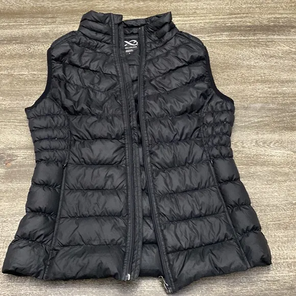 Be Boundless Bomber Puffer Vest  Black size small