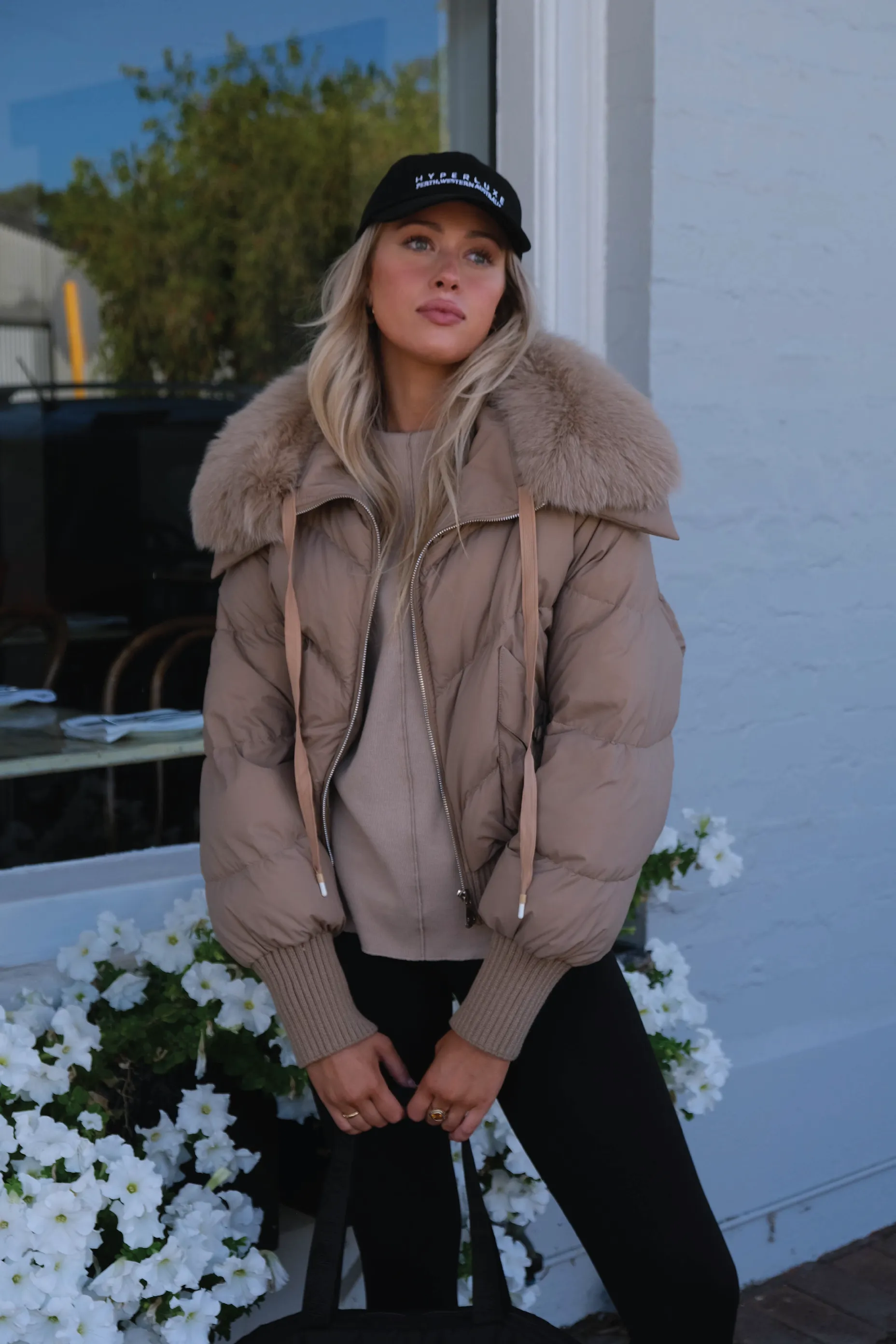 Billie Puffer in Latte