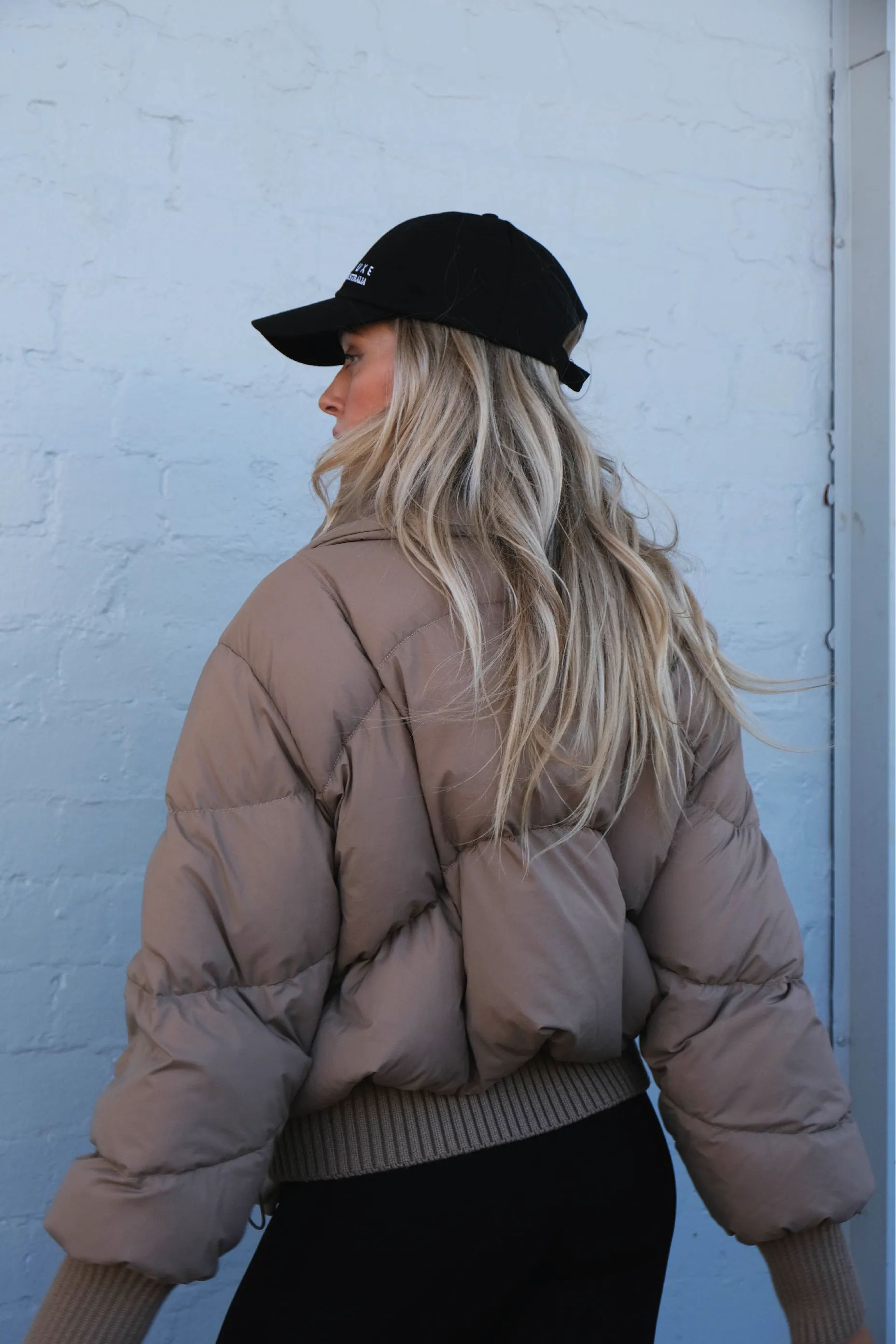 Billie Puffer in Latte