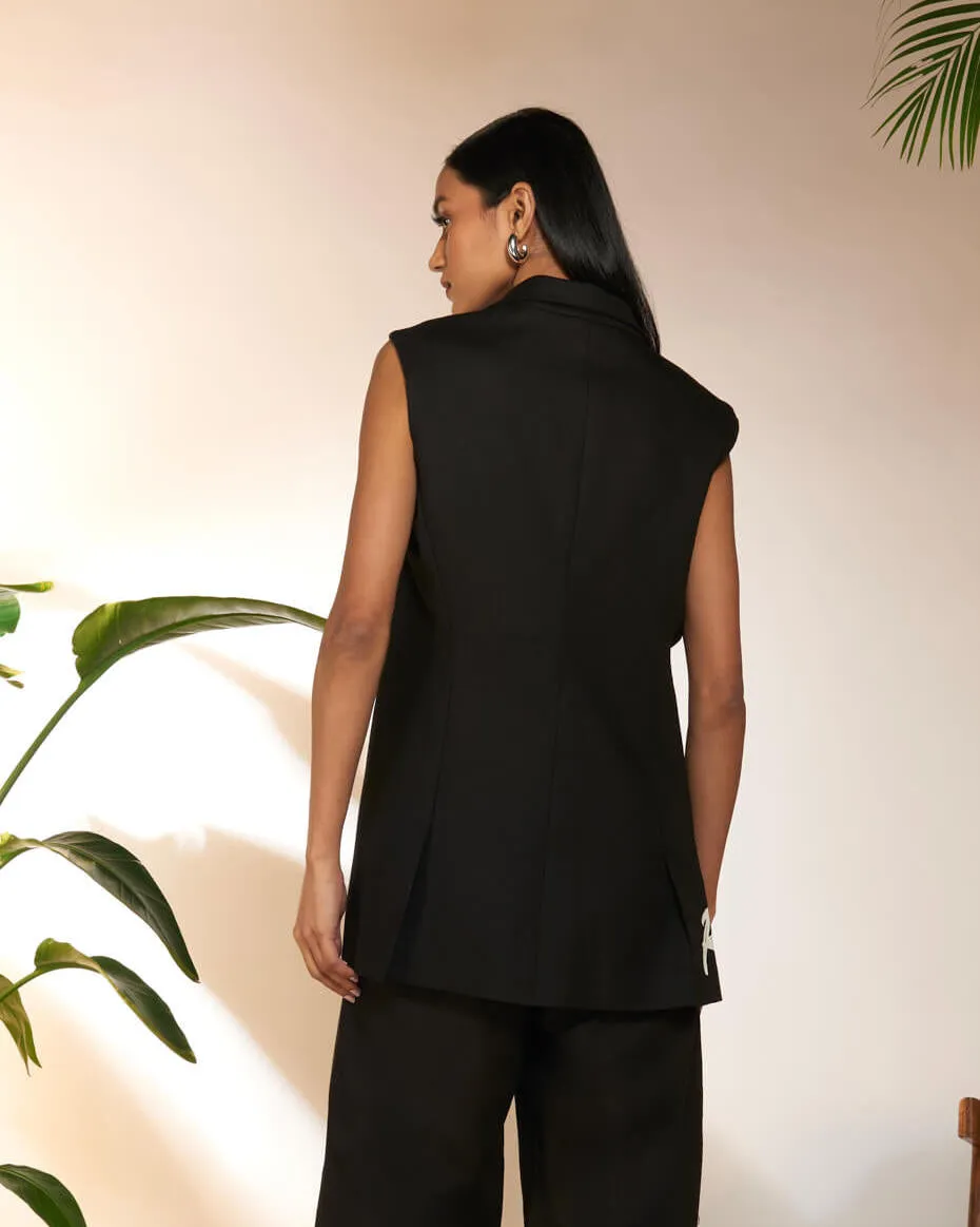 Black slogan sleeveless blazer