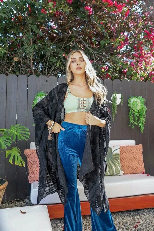 Boho Zig Zag Embroidered Kimono: A Stylish Statement Piece