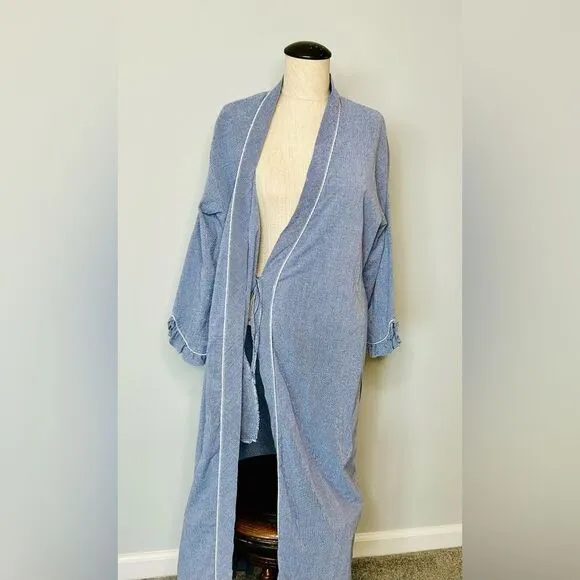 Eileen West Blue Gingham Lightweight Long Robe size S/M