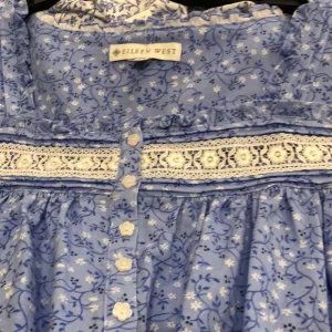 EILEEN WEST NIGHTGOWN KNEE LENGTH Blue, White NWT sz M,XL