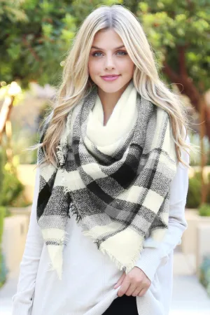 HDF2180 - WHITE TARTAN FRINGED SCARF
