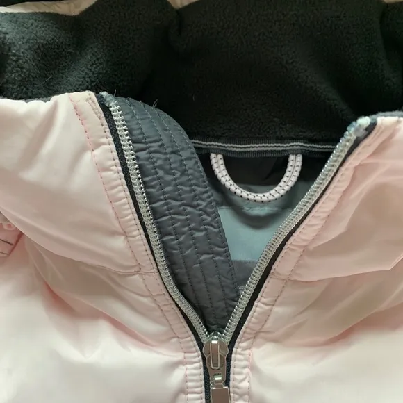🎉HP🎉 Nike pink Vintage Puffer Jacket w removable hood