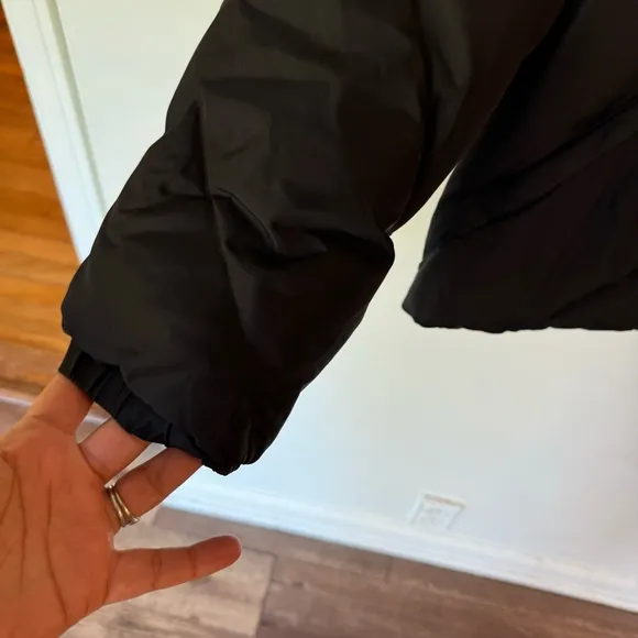 J. Crew black quilted down waterfowl feather filled 2 in 1 puffer coat vest med
