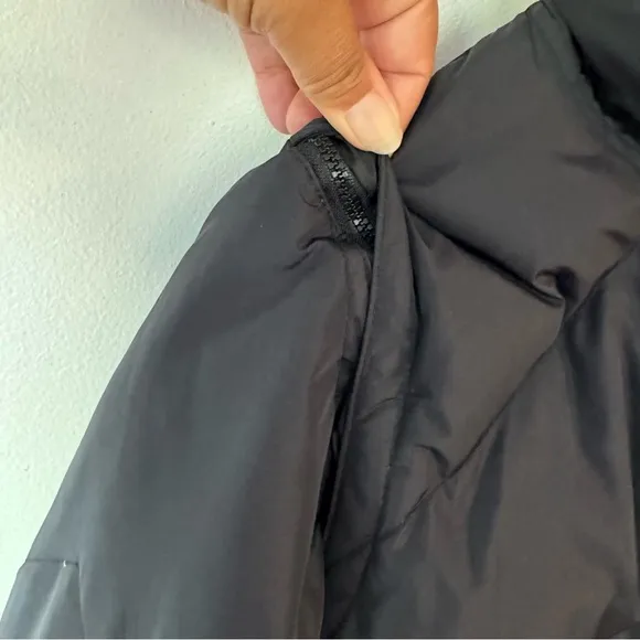 J. Crew black quilted down waterfowl feather filled 2 in 1 puffer coat vest med