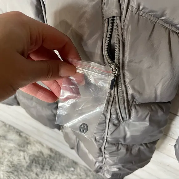 Laundry by Shelli Segal Women's 3/4 Puffer Jacket with Detachable Faux Fur Hood