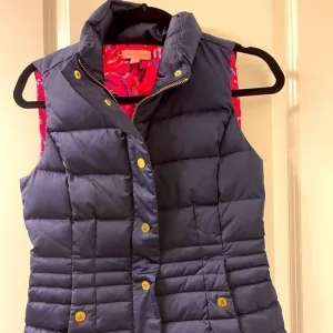 Lilly Pulitzer Navy Puffer Down/Feather Vest Size XS Like New!