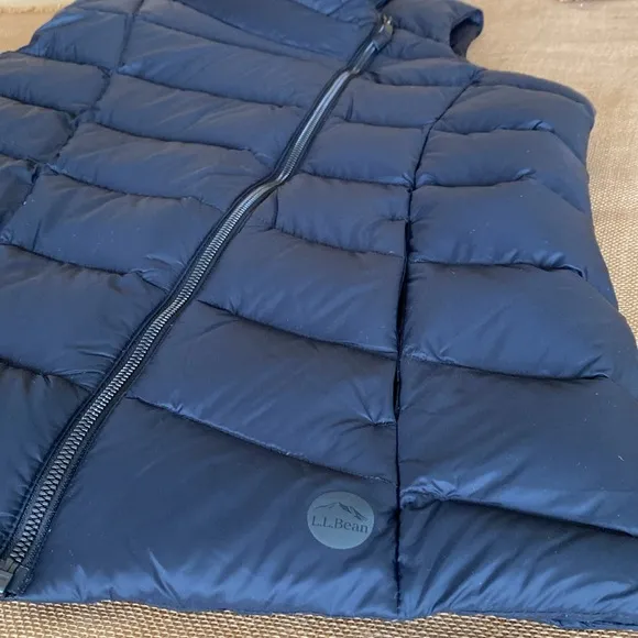 LLBEAN Boundless Black Down Puff Zipper Vest