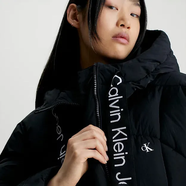Logo Drawstring Short Puffer - Black