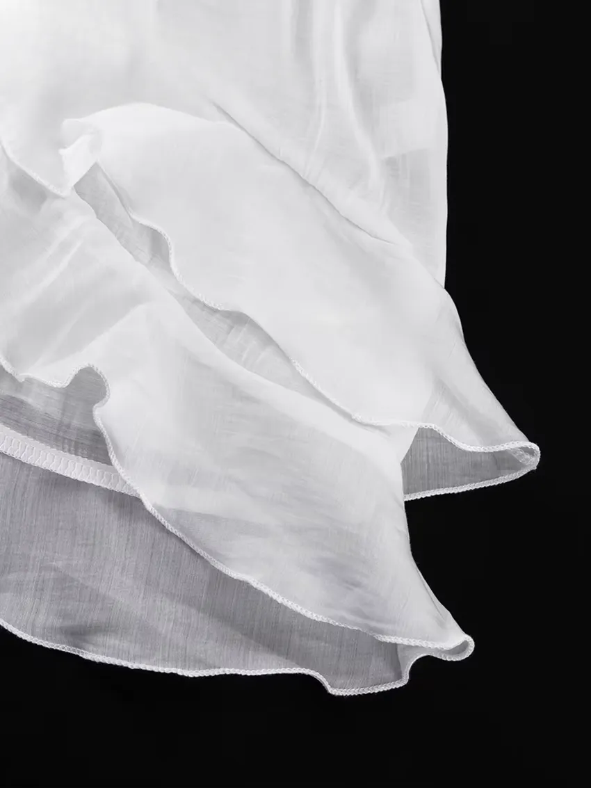 Loose White Ruffled Collar Blouse