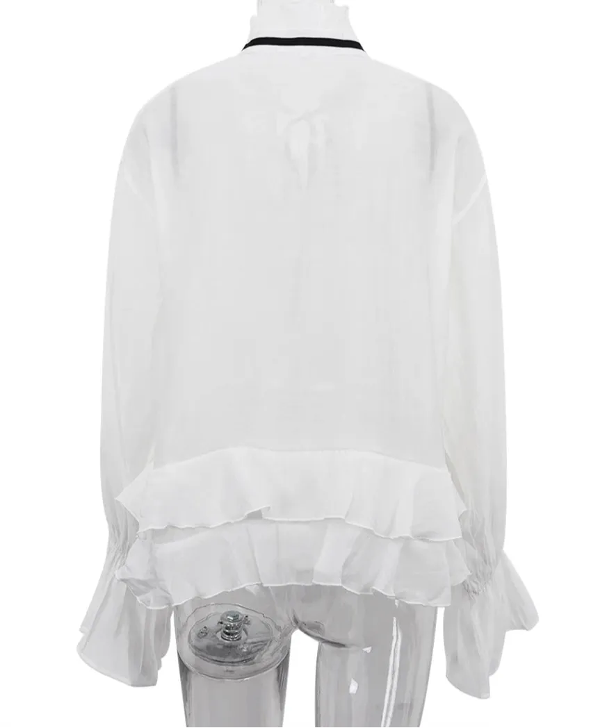 Loose White Ruffled Collar Blouse