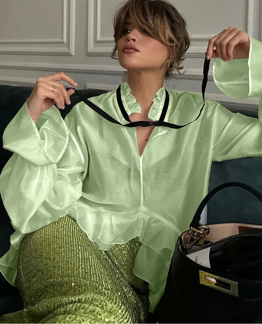 Loose White Ruffled Collar Blouse