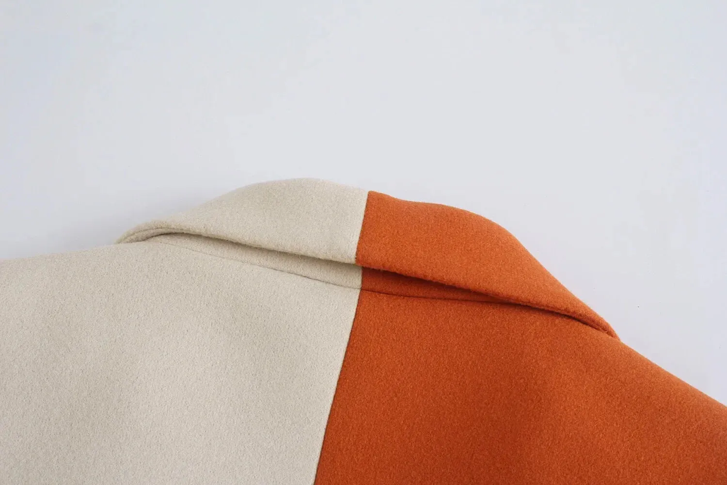 Mael Two Tone Color Woolen Blazer