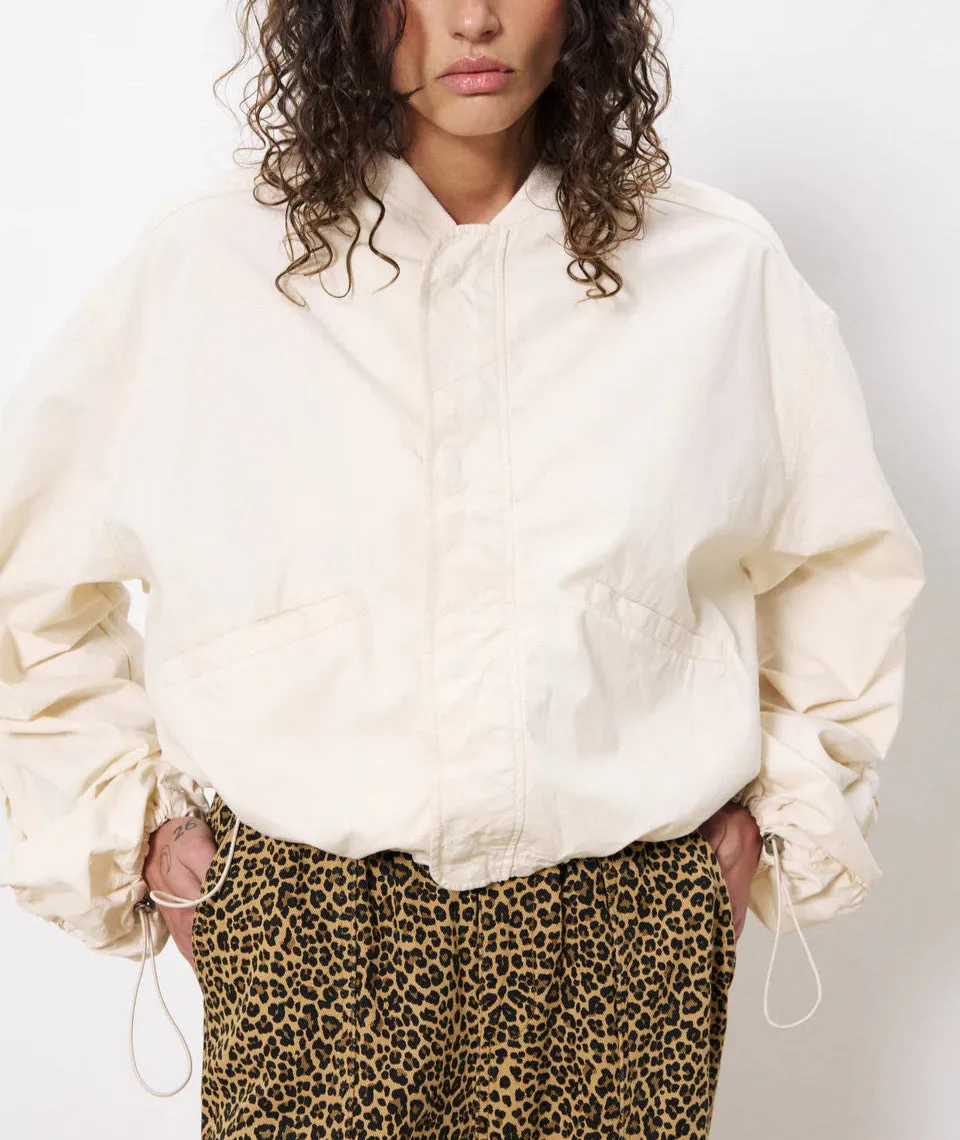 Noee Bomber