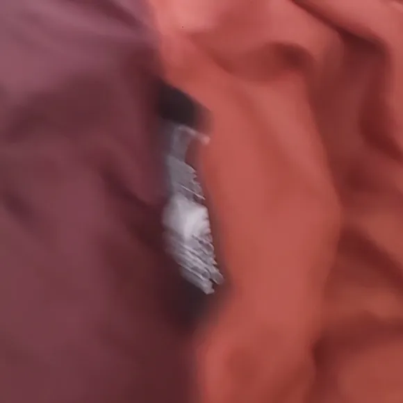 North Face 550 Down Filled Puffer Vest Size XS Women's Burgundy &amp; Peach