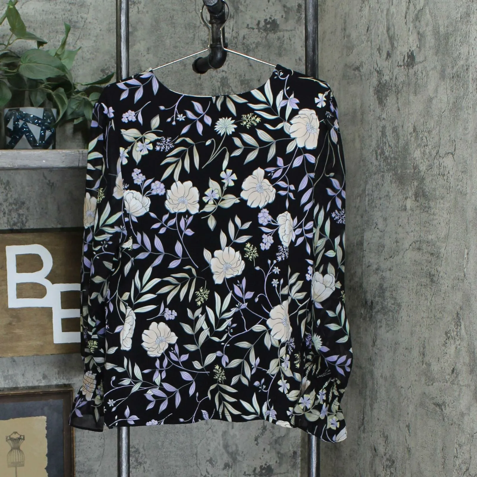 NWT Calvin Klein Women's Floral Chiffon Ruffled Sleeve Knit Top. M0KH6866 XL