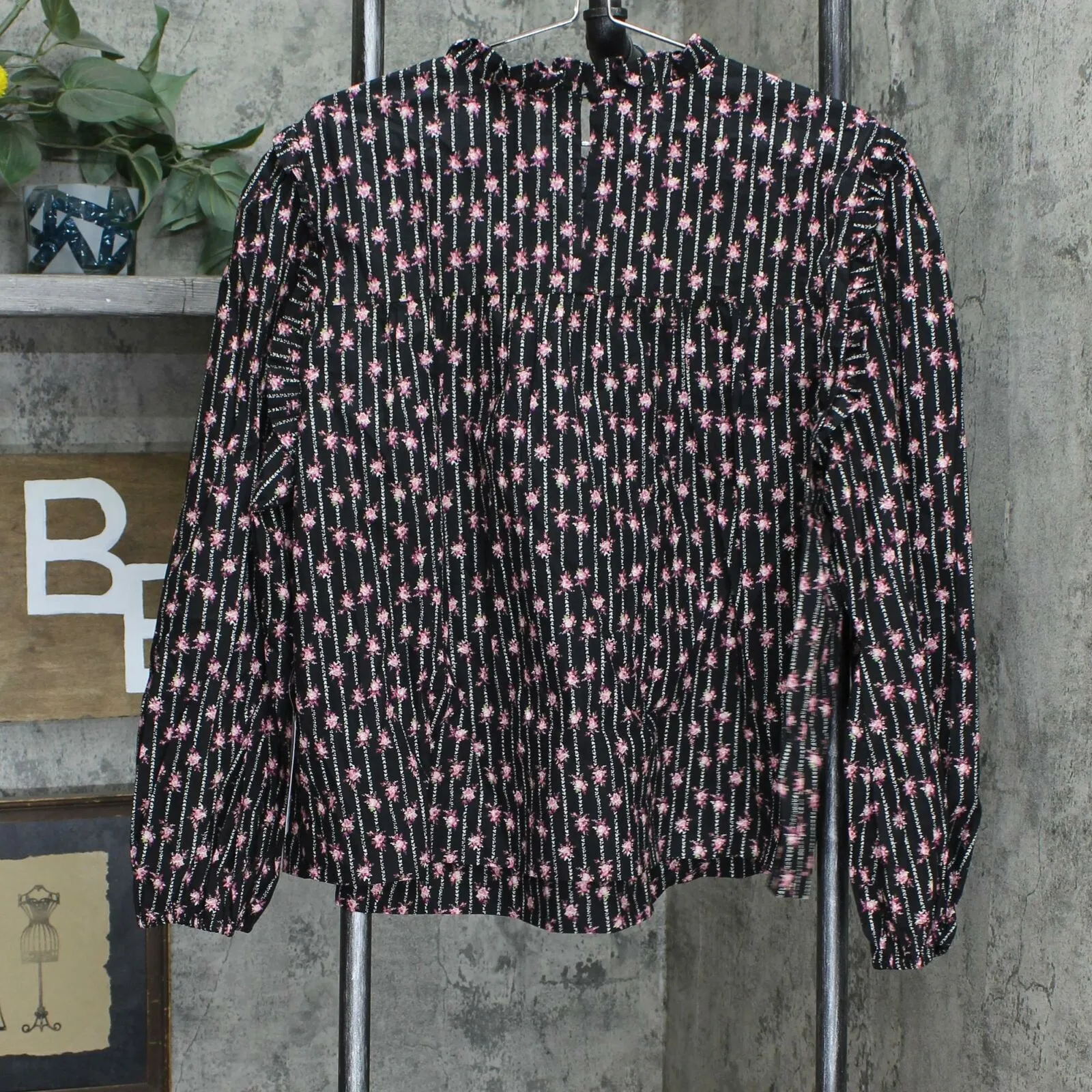 NWT Wayf Womens Plus Size Linford Floral Pintuck Top. 70603WP Plus 2X