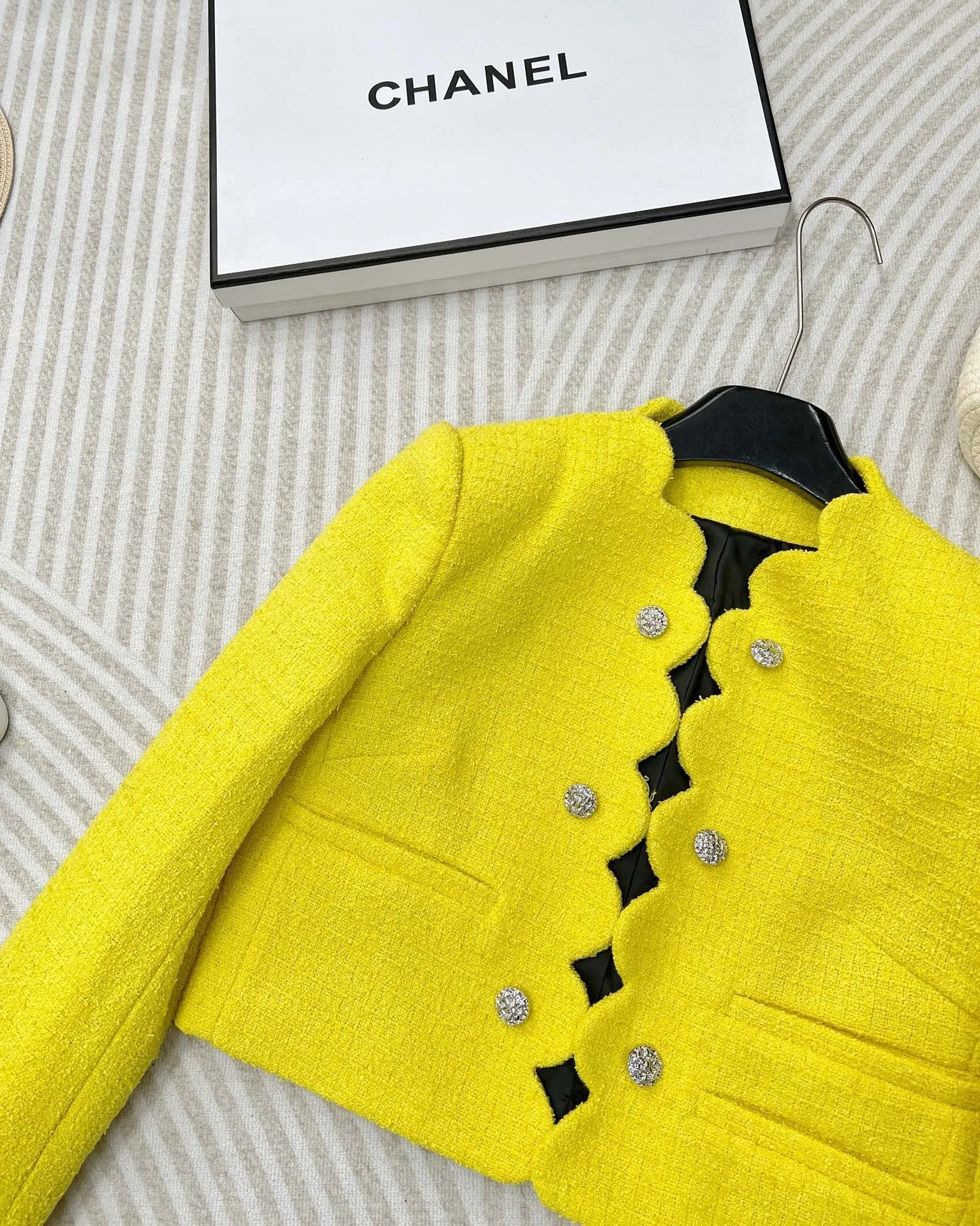 Radiance Scallop-Edge Tweed Blazer