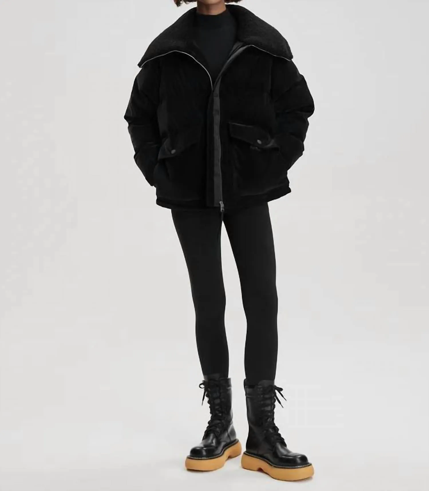 Roseville Down Jacket In Black