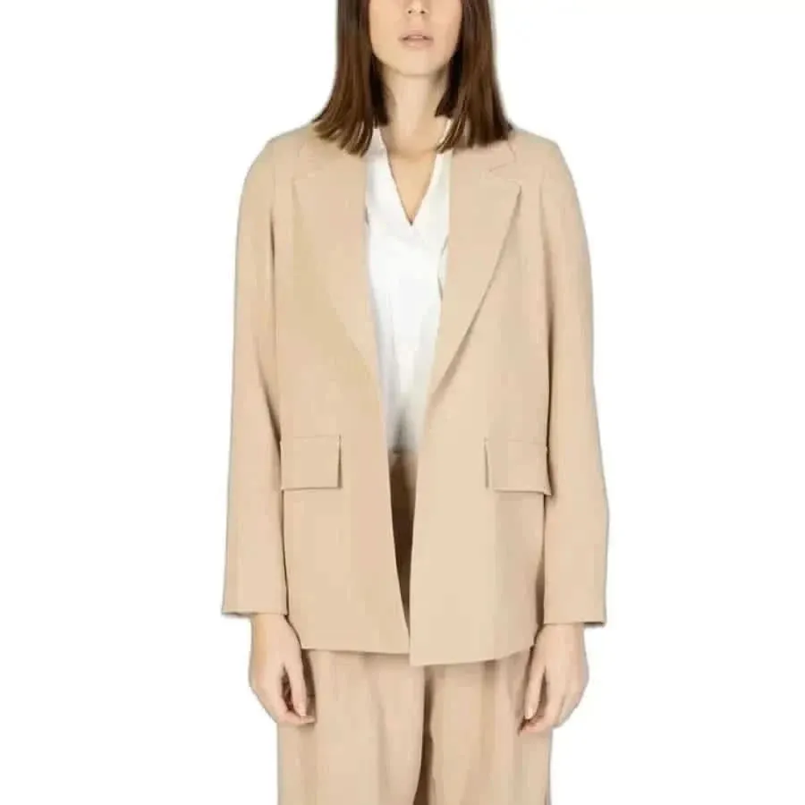 Sandro Ferrone Women's Black Blazer with Lapel Collar