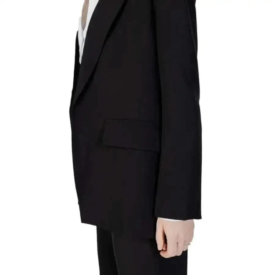 Sandro Ferrone Women's Black Blazer with Lapel Collar