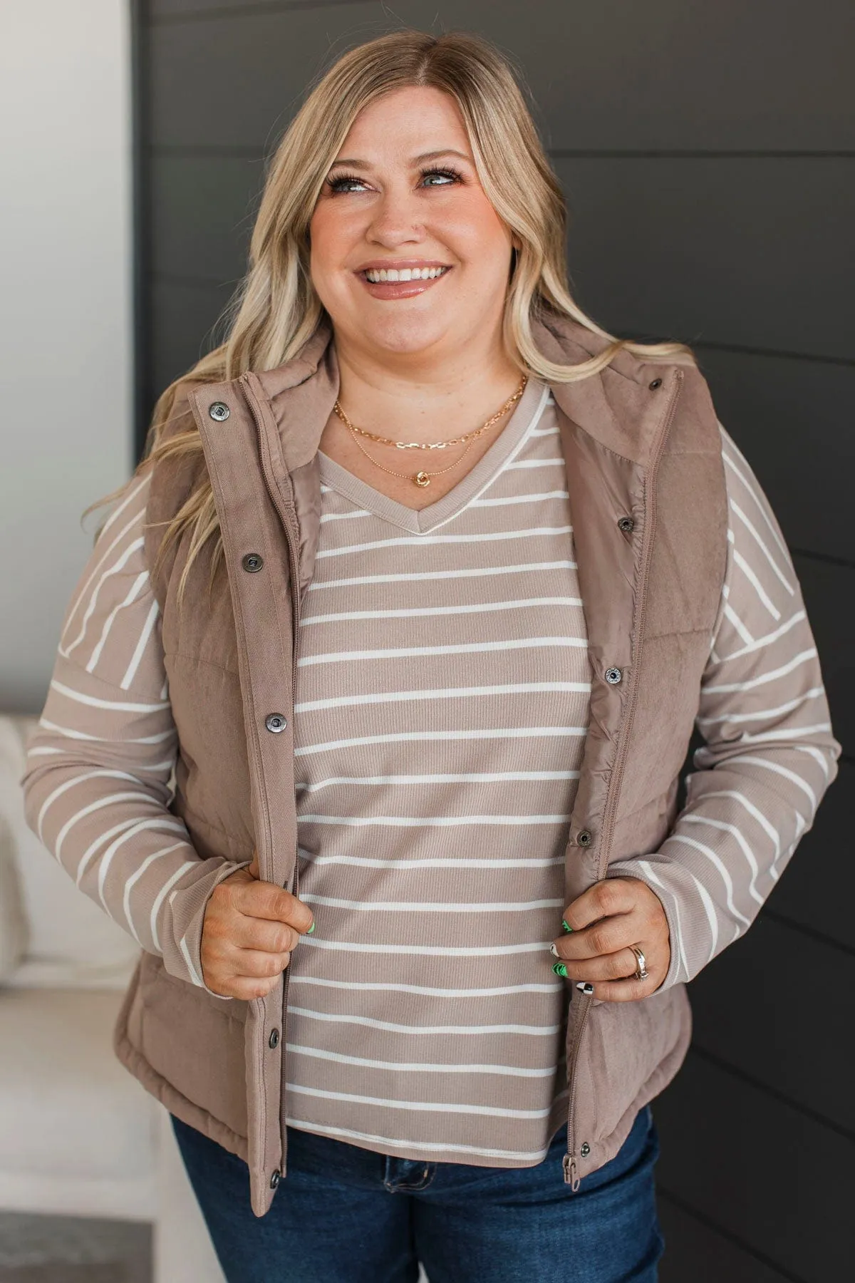 Sights Unseen Puffer Vest- Mocha