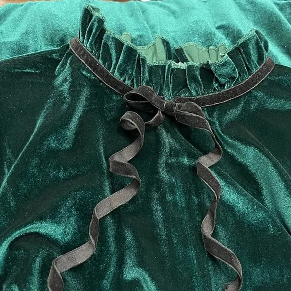 Sonja Morgan Velvet Dress Ruffled Tiered Long Sleeve Party Green Mermaid L