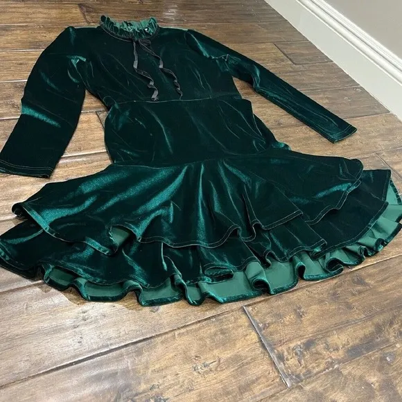 Sonja Morgan Velvet Dress Ruffled Tiered Long Sleeve Party Green Mermaid L