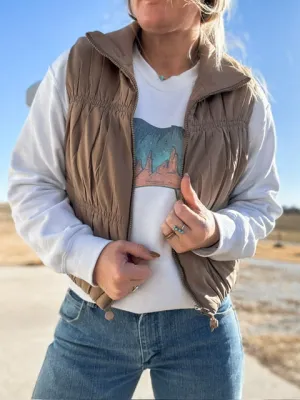 The Cada Dia Vest