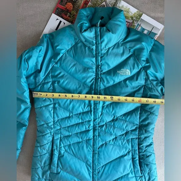 The North Face 550 Down Puffer Jacket In Emerald Teal/Blue/Green Size L