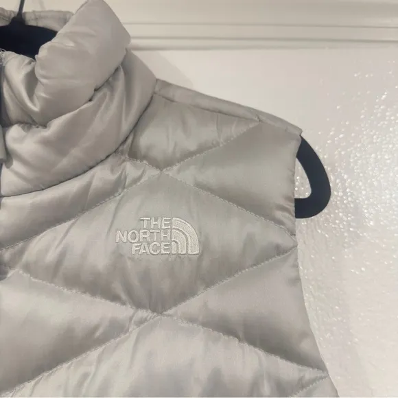 The North Face 550 Women's Goose Down Insulated Puffer Vest Gray Jacket Women L