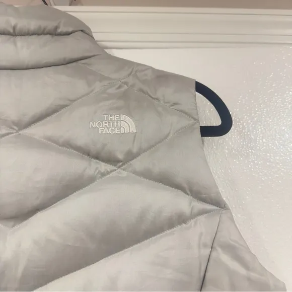 The North Face 550 Women's Goose Down Insulated Puffer Vest Gray Jacket Women L