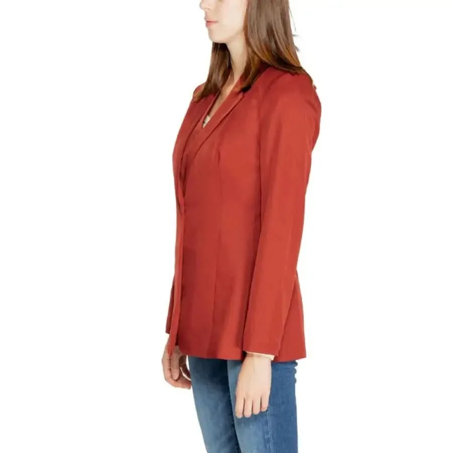 Vero Moda Women's Red Blazer with Lapel Collar