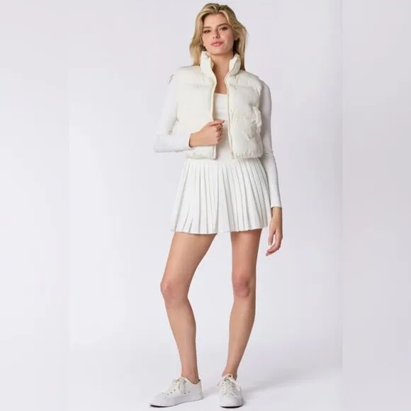 WHITE PUFFER VEST WITH SATIN BOW