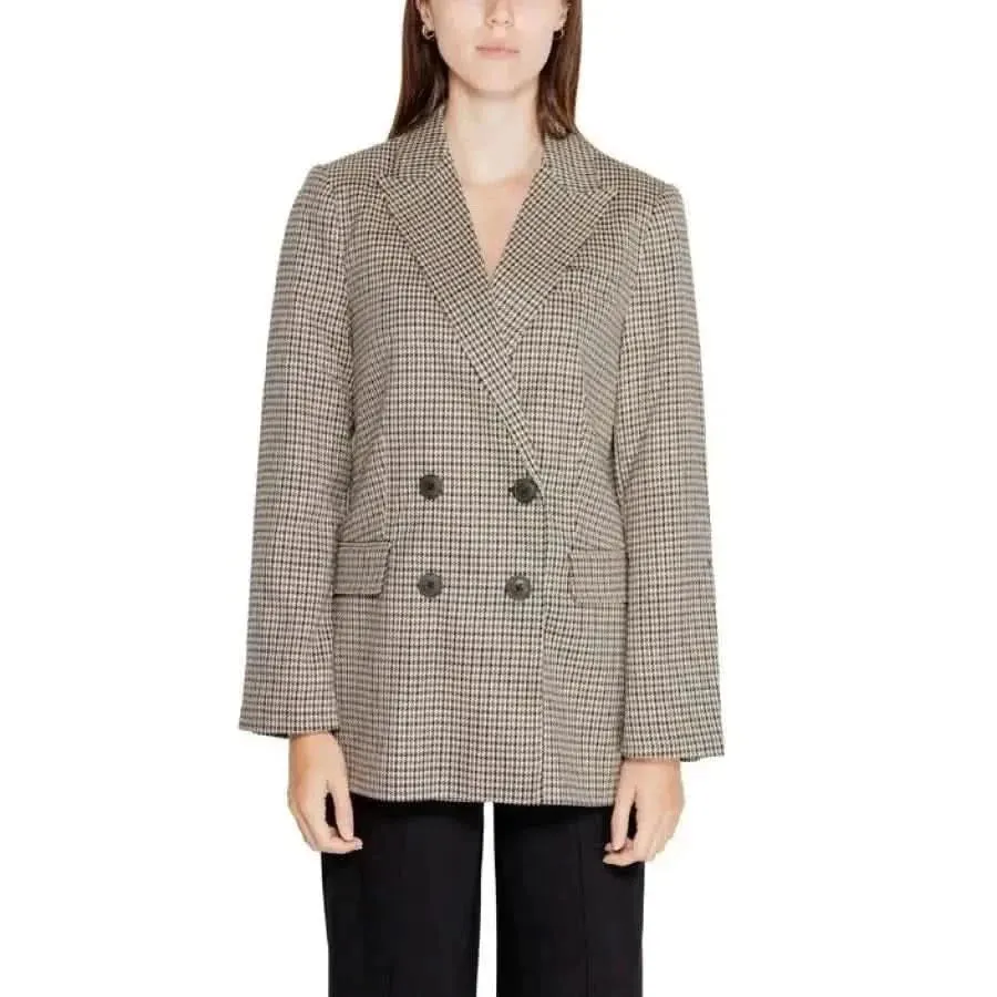 Women's Black Checked Blazer with Buttons and Front Pockets