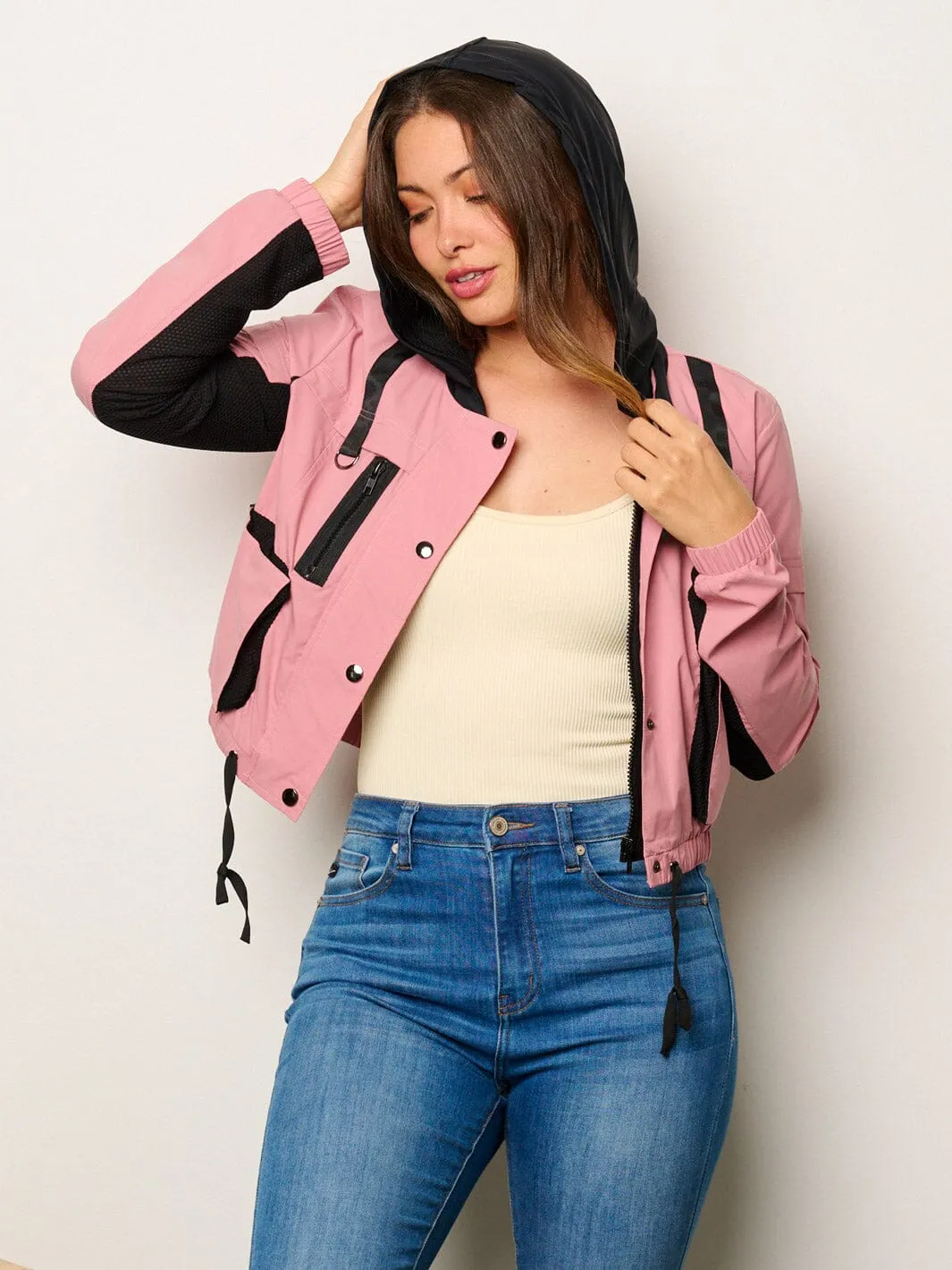 WOMEN'S LONG SLEEVE BUTTON CLOSURE FRONT POCKETS HOODED JACKET