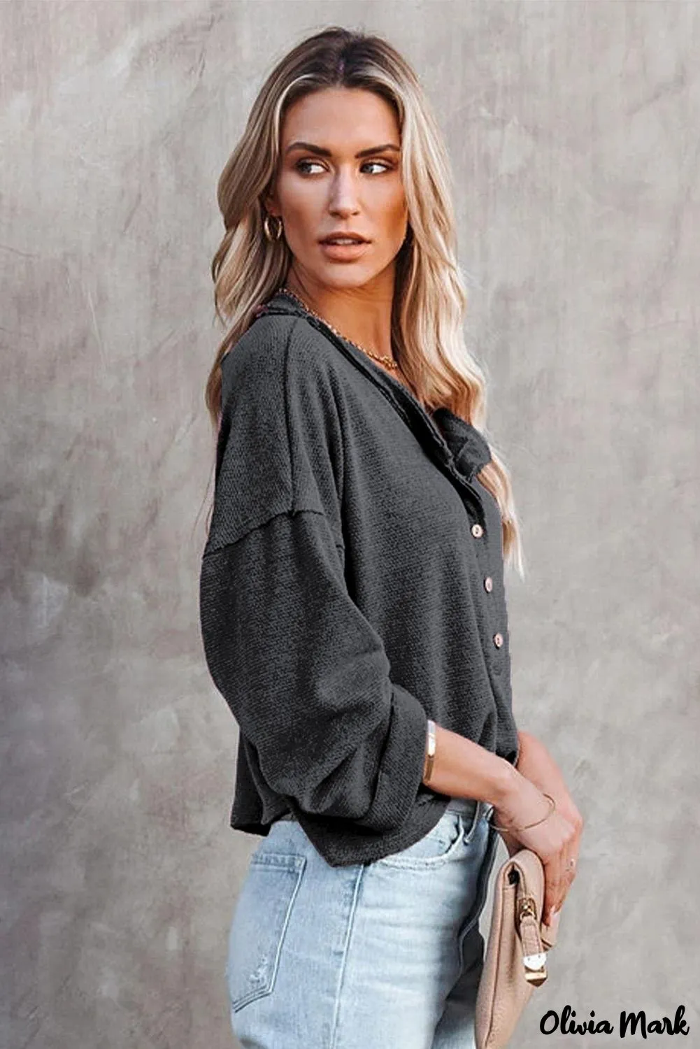 Xieyinshe - Loose buttoned khaki long sleeve shirt