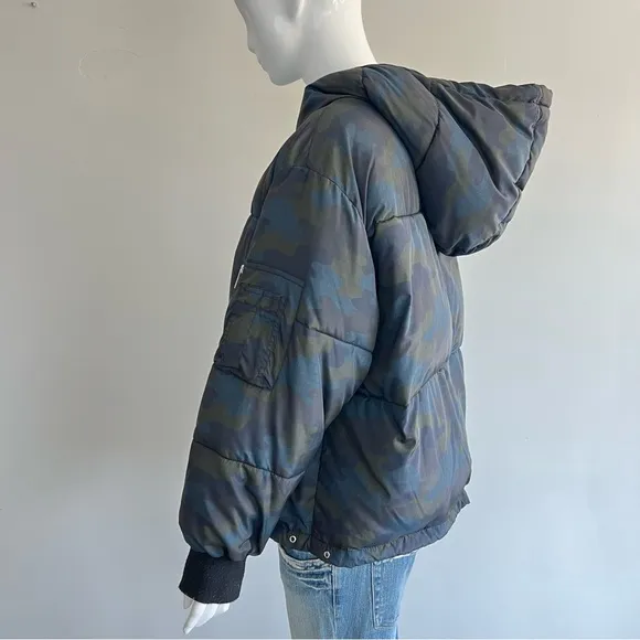 ZARA Camouflage Blue Green Quilted Long Sleeves Hooded Winter Puffer Jacket Sz M